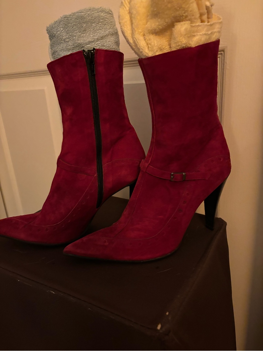 Women's Red Suede Pointed-Toe Ankle Booties- made in Italy. Purchased in NYC - Picture 4 of 5